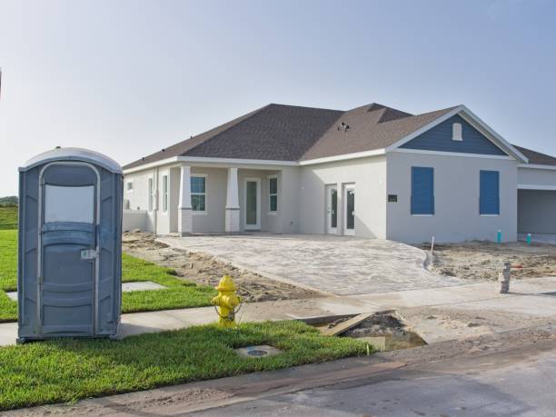 Porta potty delivery and setup in Oakridge, OR